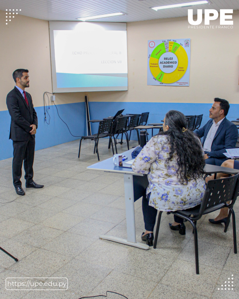 Carrera de Derecho: Concurso de Méritos y Aptitudes